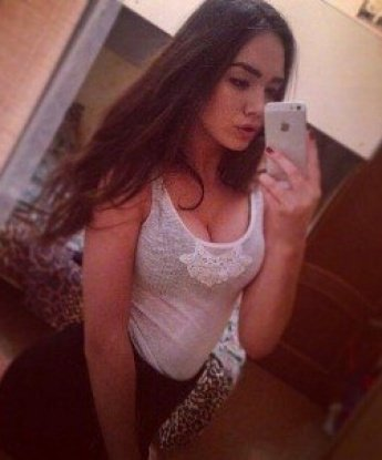 Я опытная и умею превратить наше свидание в незабываемую встречу. Живу в Москве, где у меня есть уютное место, где можно провести время настоящим мужчинам. Я предлагаю широкий спектр услуг, чтобы соответствовать всем твоим тайным желаниям. Мои возможности безграничны, и я с удовольствием воплотю в жизнь твои фантазии. У меня прекрасные отзывы, которые подтверждают мои навыки и качество обслуживания. Не теряй времени, приходи ко мне в гости и насладись магией нашей встречи. Фото наличны. 🔥💋💖 Леночка